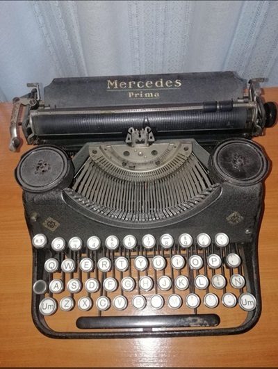 Talarrubias. La maquina de escribir que contó la Guerra Civil. Republicano. Frente de Extremadura.