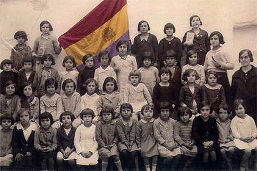 El genocidio de los maestros republicanos. Aurelia Gutiérrez Blanchard. Frente de Extremadura.