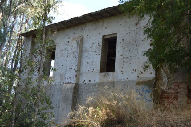 Medellín: un molino ametrallado junto al Guadiana